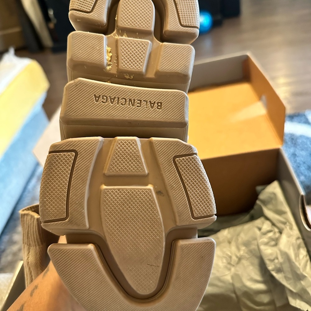 Balenciaga Beige Sock Sneakers - Picture 3 of 5